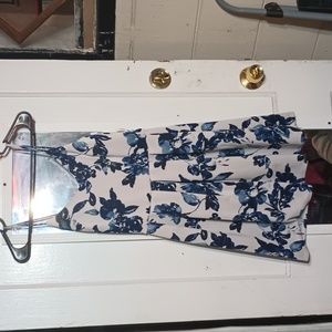 Monteau los Angeles white/ blue flower print dress